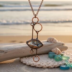 Boho-Chic Natural Labradorite Copper Pendant Necklace | Vintage-Inspired 🌟